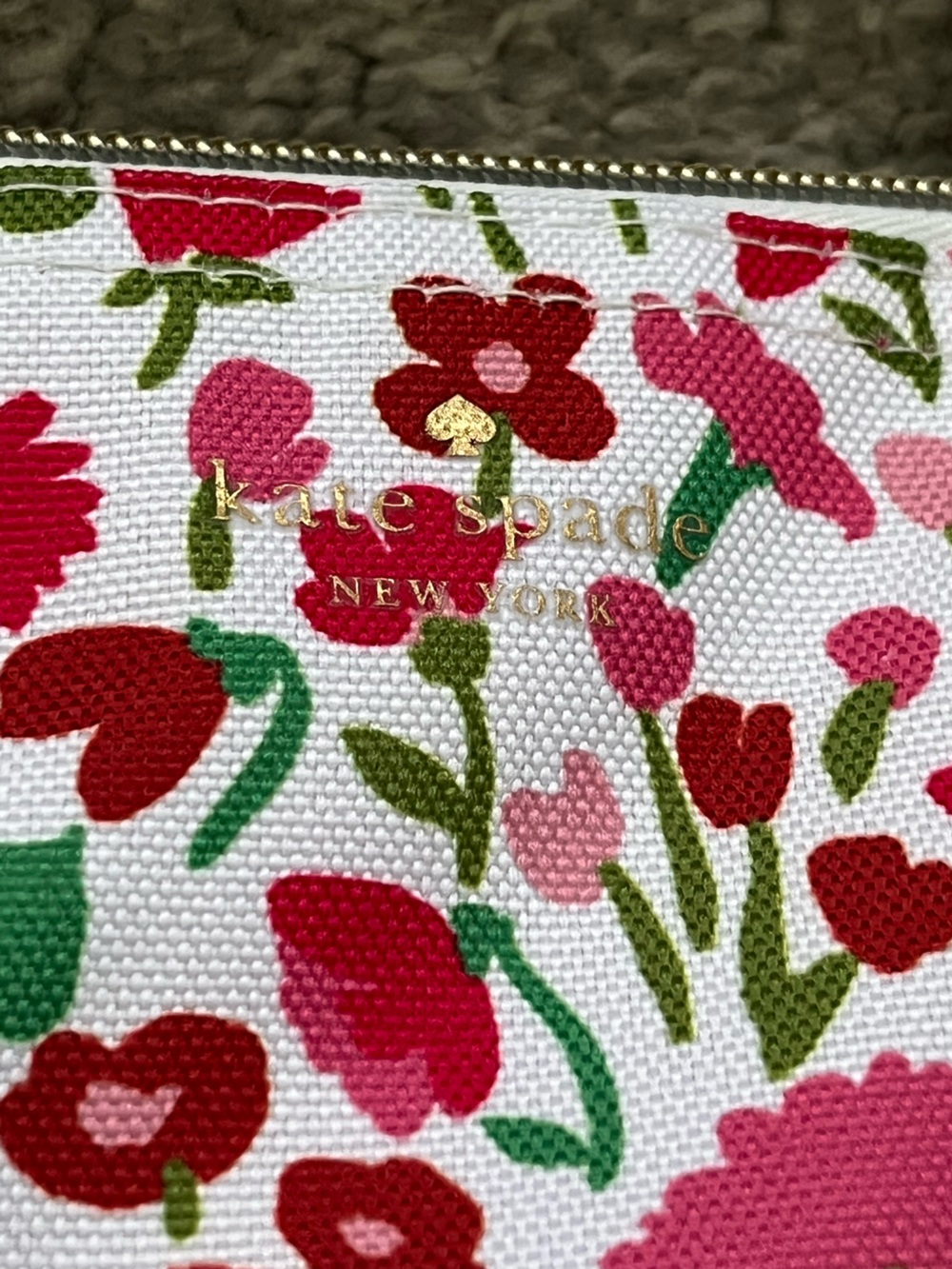 NWT Kate Spade Strawberry & Floral Lunch Bag Duo in White, Pink, Red, Green - Picture 3 of 12
